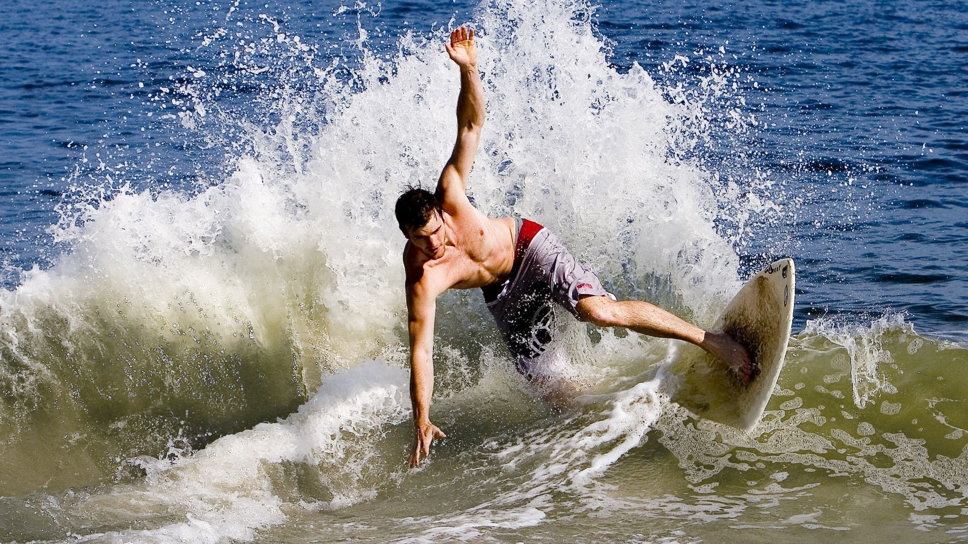 体育新闻中心直播幕后揭秘，体育新闻央视频